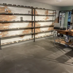 Gólf í gleraugnaverslun í Detmold, unnið með Velosit SL 503